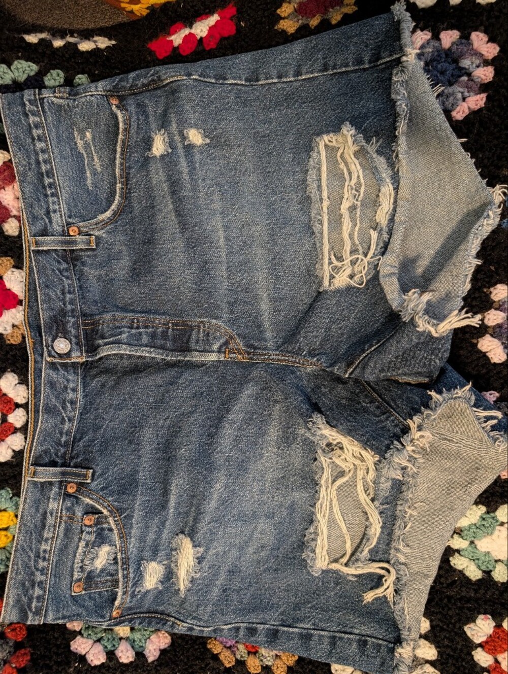 Levi's - Plus Distressed Denim Cutoff Shorts